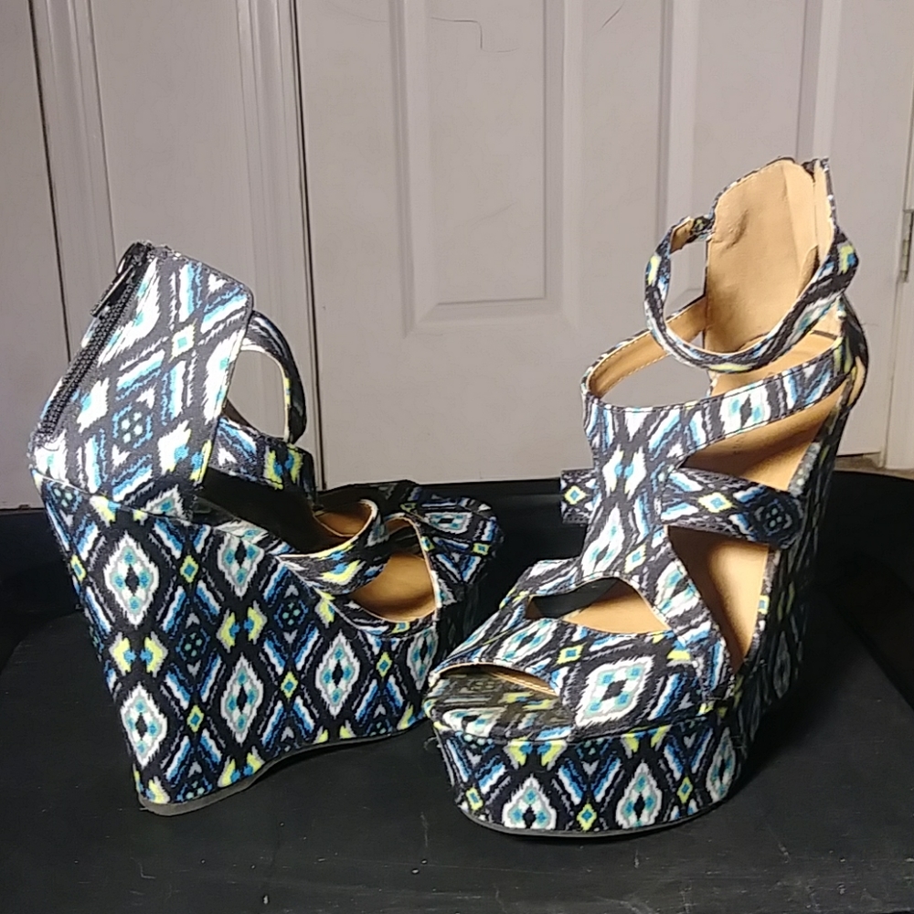 Shï wedged heel 5.5"